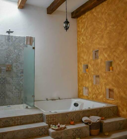 デラックススイート, Hacienda San Isidro
