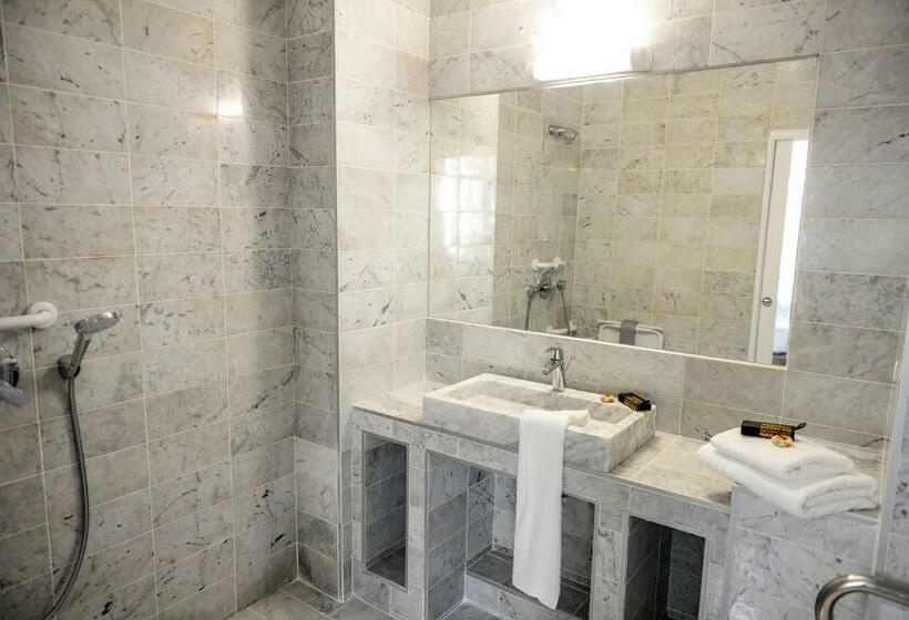 Standardzimmer mit Balkon, Hôtel & Appartements Monsigny