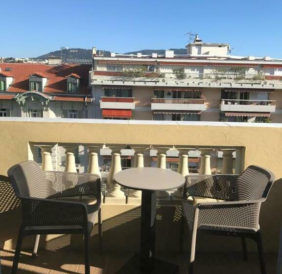 חדר סטנדרט עם מרפסת, Hôtel & Appartements Monsigny