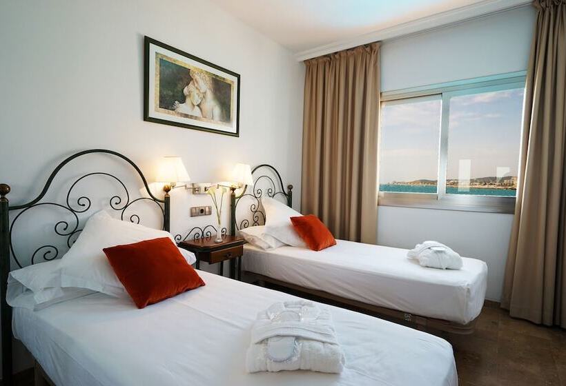 Chambre Economy, Port Sitges