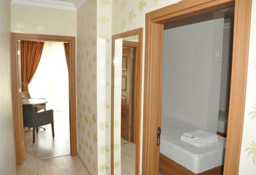 اتاق استاندارد چهارنفره با بالکن, İskele Otel