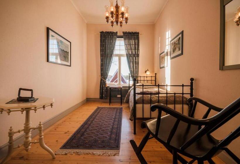 غرفة قياسية فردية, Melderstein Herrgård