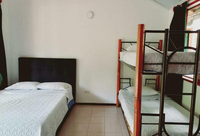 Четырехместный Номер Стандарт, Campestre La Gaitana