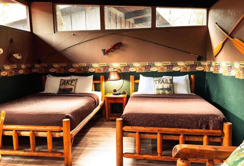 Family Suite, Redwoods River Resort & Campground