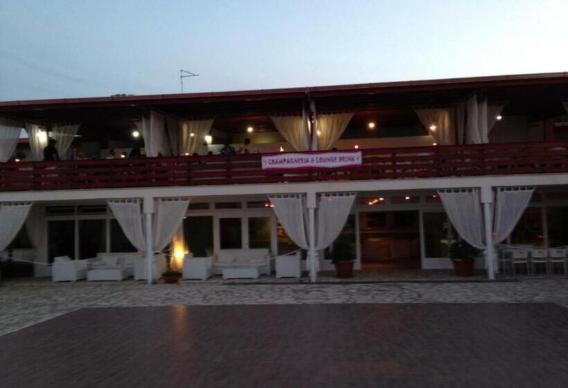 Номер Стандарт с Балконом, Beach Club Ippocampo