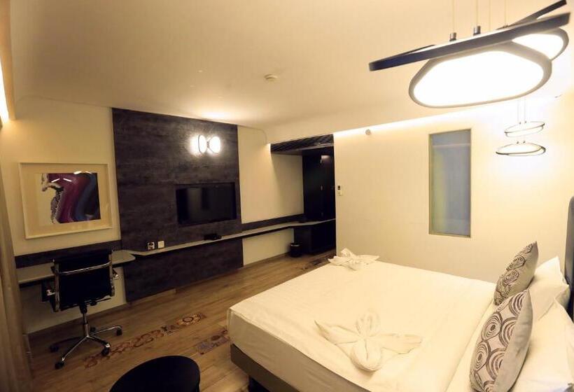 高级大房间, Humming Bird Hotel & Banquet