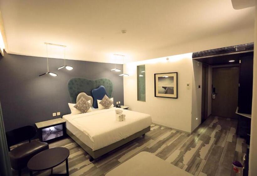 高级大房间, Humming Bird Hotel & Banquet