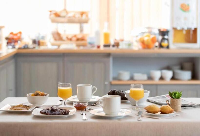 Номер Стандарт Трехместный, Logis Hôtel, Chalets Et Restaurant Les Chatelminés