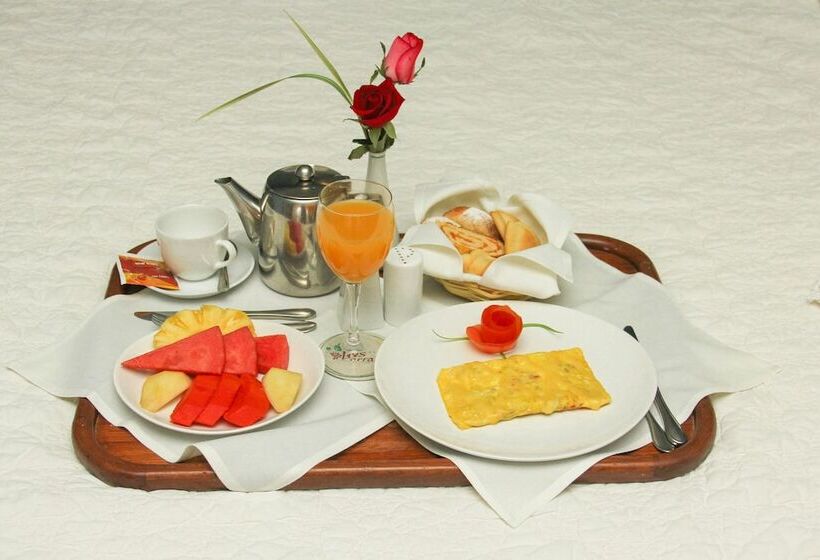 اتاق سوپریور, Los Parrales