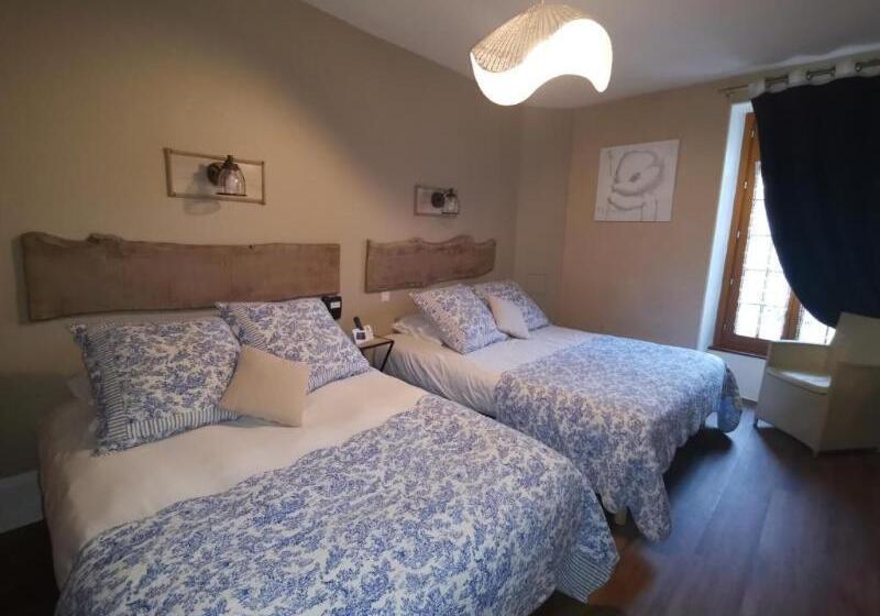 Семейный Номер, Logis Hôtel Restaurant Le Relais