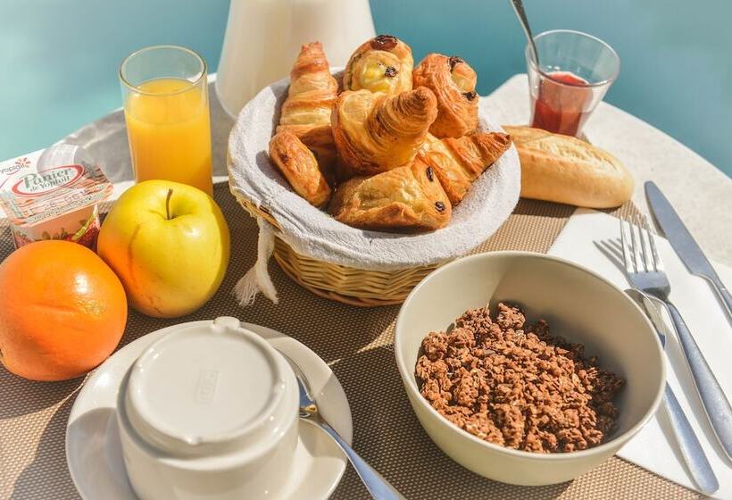 Номер Стандарт, Logis Hôtel Restaurant Résidence