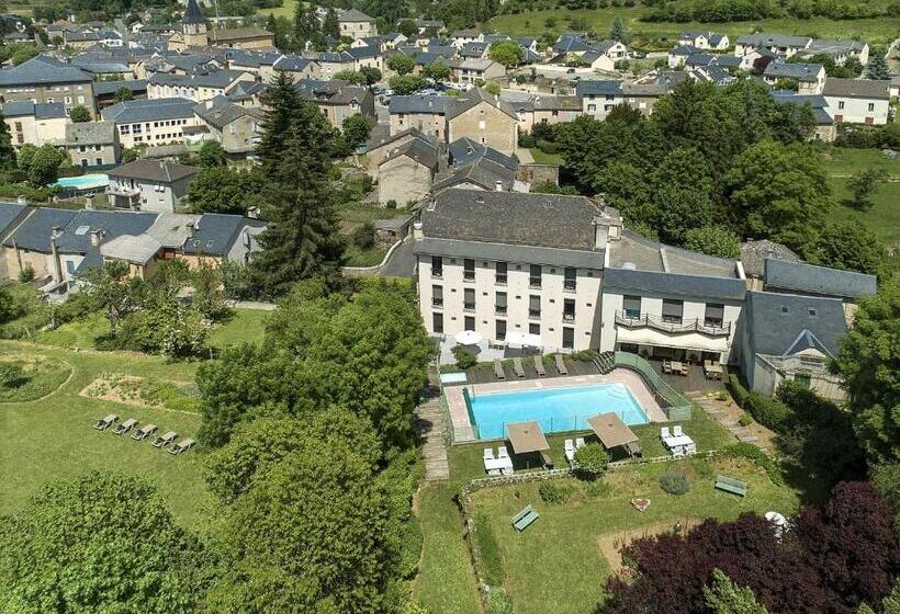 Номер Стандарт Трехместный, Logis Hôtel Restaurant Le Mont Aigoual