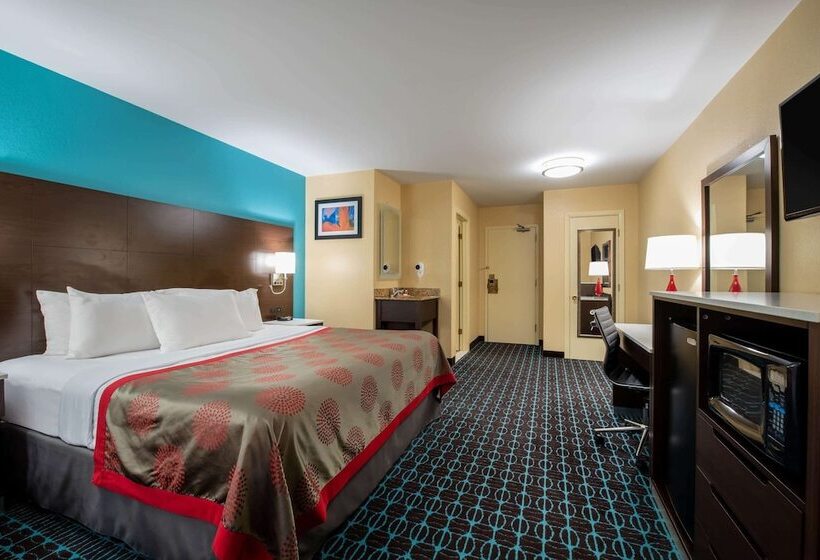 스위트, Ramada By Wyndham Groton Mystic
