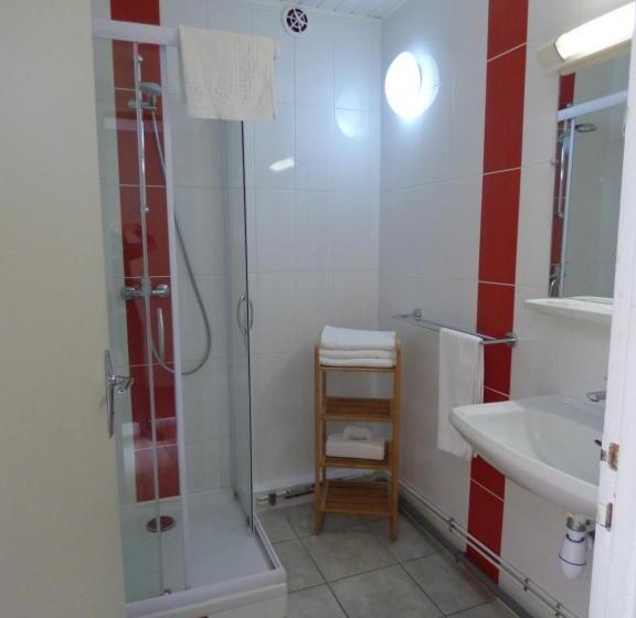 Номер Комфорт, Hôtel Logis La Crémaillère