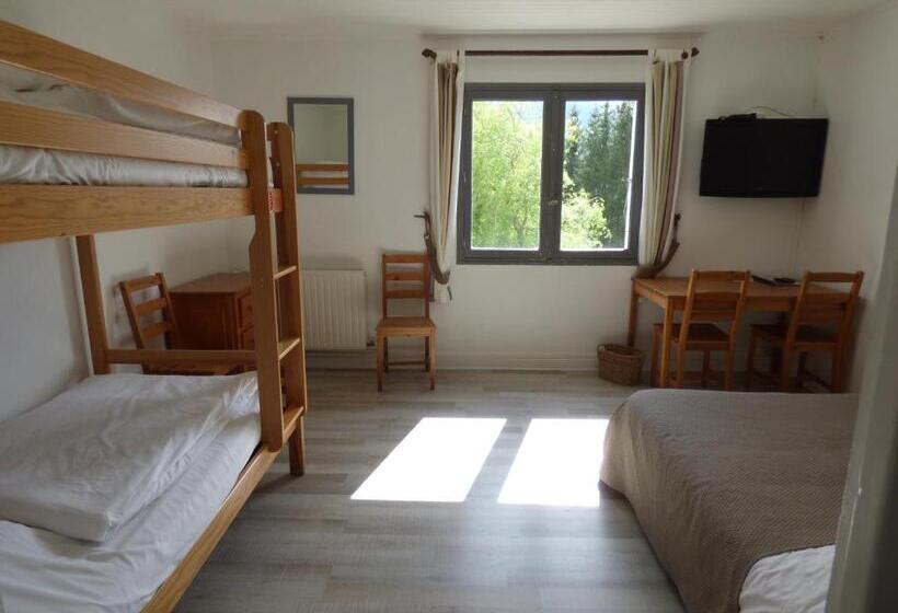Семейный Номер, Hôtel Logis La Crémaillère