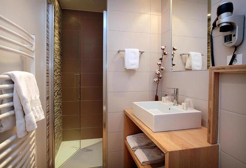 Номер Стандарт, Logis Hotel De La Nivelle