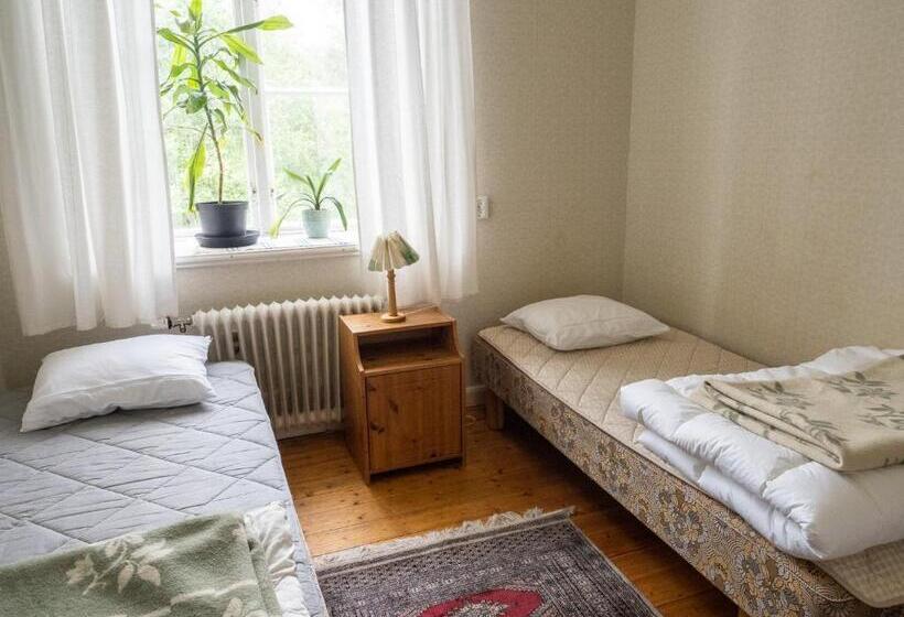 Номер Стандарт, Lindsbergs Kursgard And Hostel