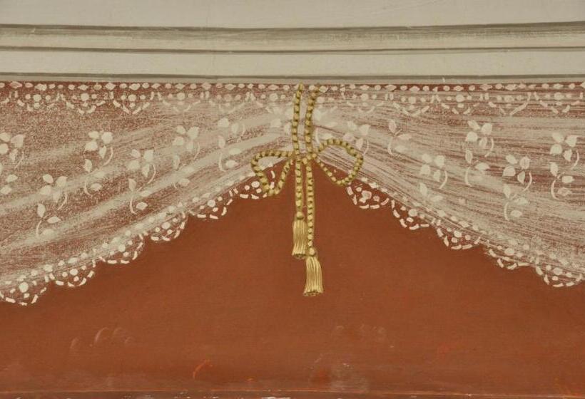 اتاق استاندارد سه نفره, Casa Turi