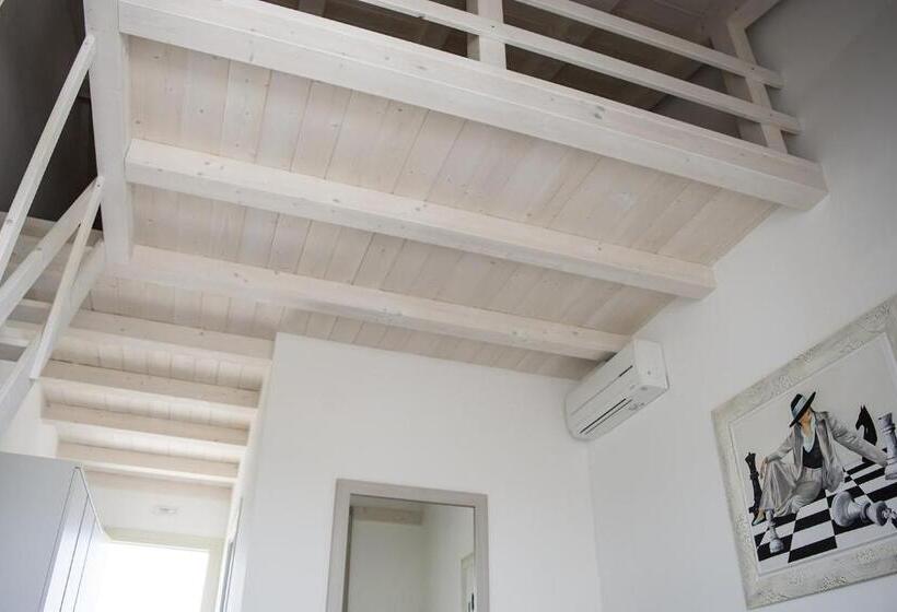 חדר סטנדרט עם מרפסת, Home Suites Home
