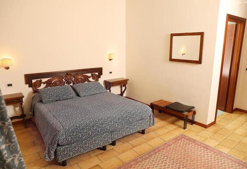 اتاق استاندارد یک نفره, B&b Alle Querce