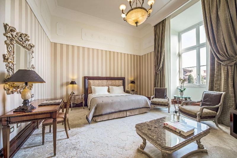 سوئیت جونیور با چشم‌انداز, Anantara Palazzo Naiadi Rome Hotel   A Leading Hotel Of The World