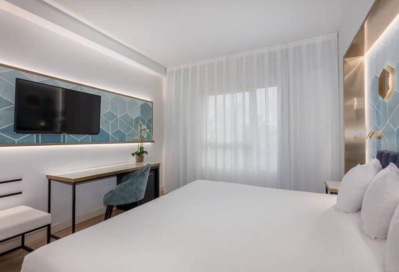 Номер Стандарт, Eurostars Gran Madrid
