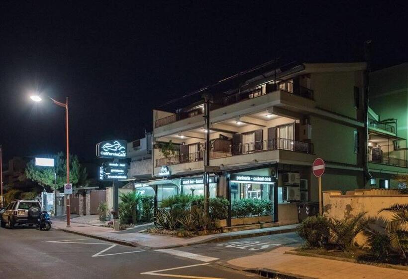 سوییت با چشم‌انداز دریا, B&b La Sirena