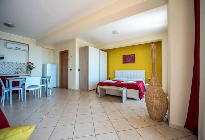 سوییت با چشم‌انداز دریا, B&b La Sirena