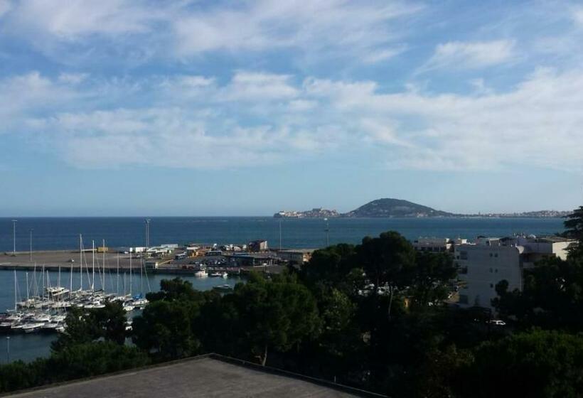اتاق لوکس با تخت بزرگ, Guest House Domus Cicerone