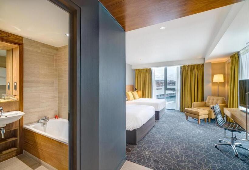 غرفة قياسية ثلاثية, Apex City Quay Hotel & Spa
