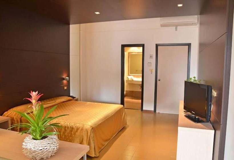 اتاق استاندارد یک نفره, Grand Eur