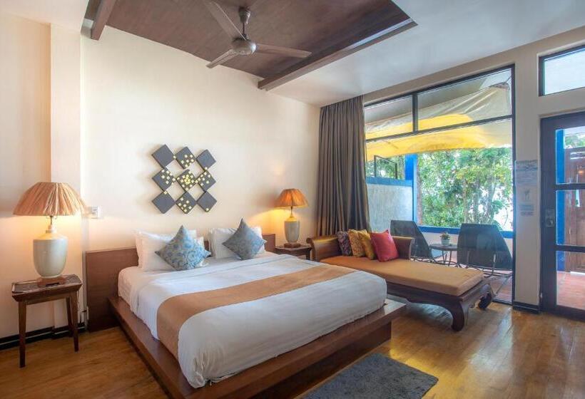 اتاق لوکس با چشم‌انداز دریا, Koh Chang Cliff Beach Resort