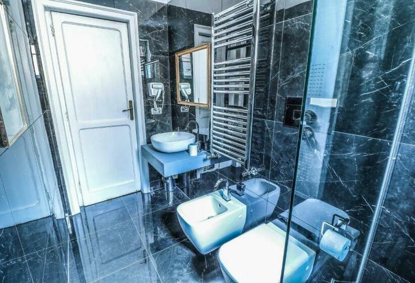سوییت جونیور با چشم‌انداز دریا, Scognamiglio Suites