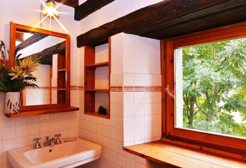 Номер Стандарт Трехместный, Agriturismo Del Cimone