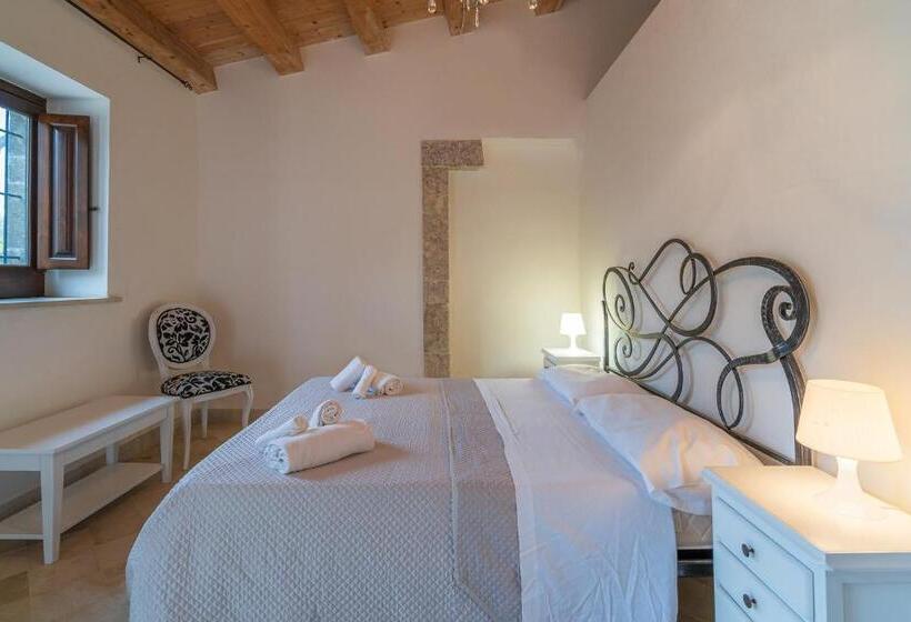 Номер Стандарт, Kypeiros Country Relais
