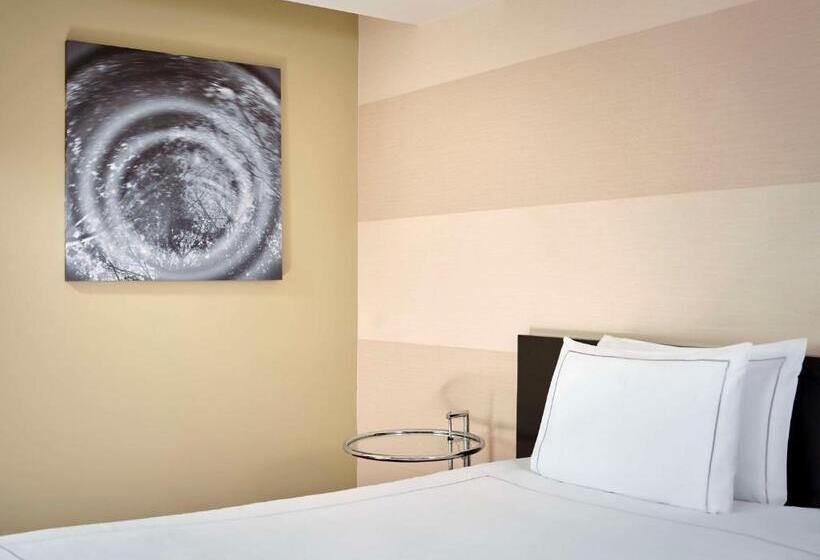 اتاق اجرایی با تخت بزرگ, Park Plaza Leeds