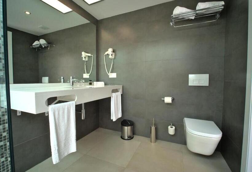 豪华套房, Hotel Taimar