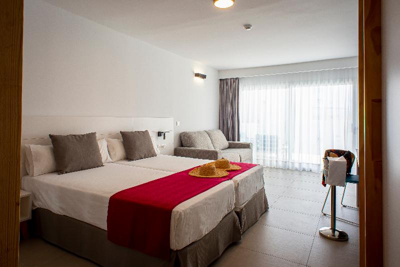 带露台的小型套房, Hotel Taimar