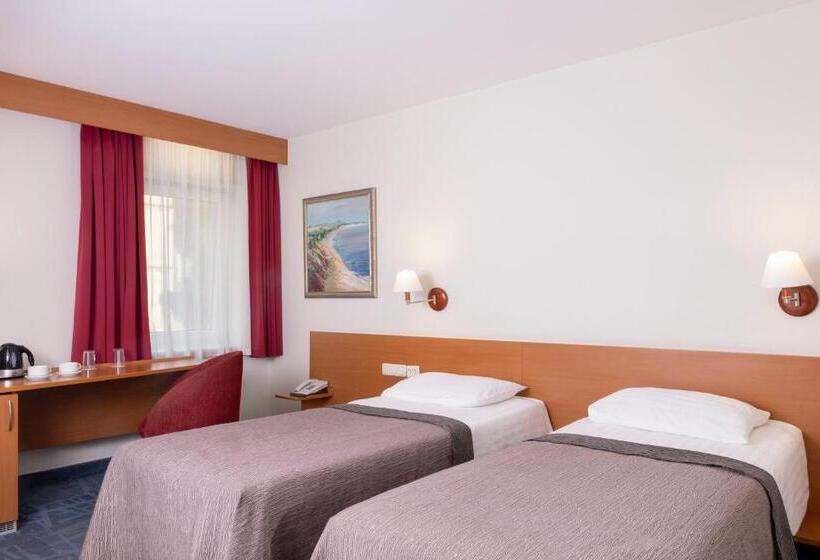 ビジネスルーム, Art City Inn