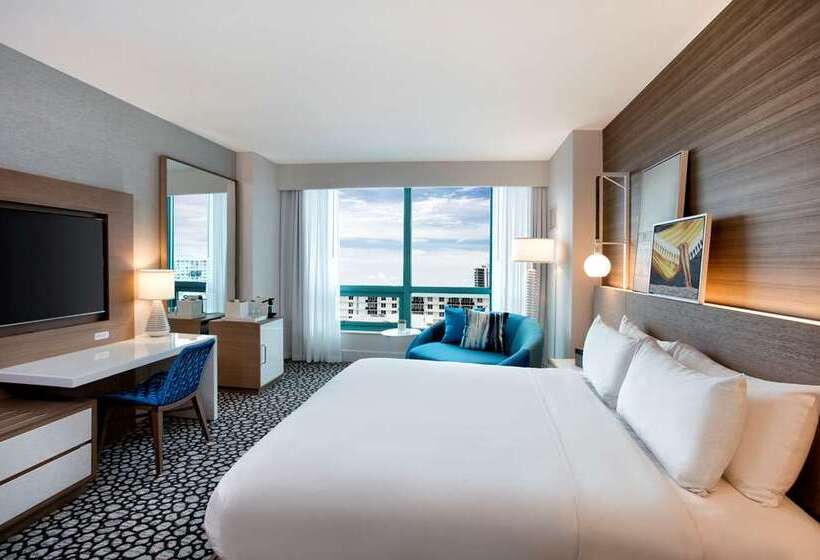 اتاق سوپریور با تخت بزرگ, Hilton Salalah Resort