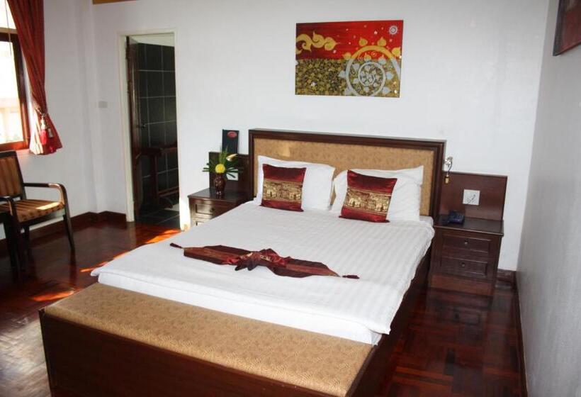 标准房带园景, Ao Thai Resort