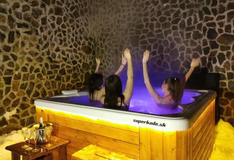استودیوی استاندارد, Apartmánový Dom Fatrapark 1 S Wellness   Hlavná Recepcia
