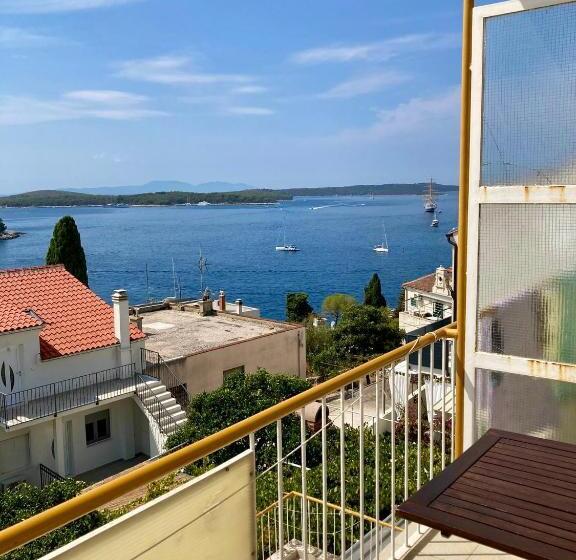 Quarto Estandar Vista Mar com Sacada, Rooms Vinka Tudor