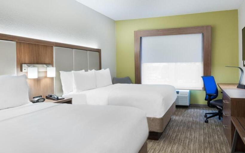 Номер Стандарт, Holiday Inn Express & Suites Heath   Newark, An Ihg