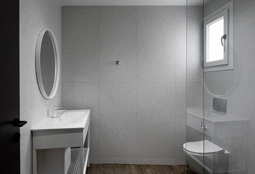 سوئیت دولوکس با چشمانداز, Pillow Urban Stay