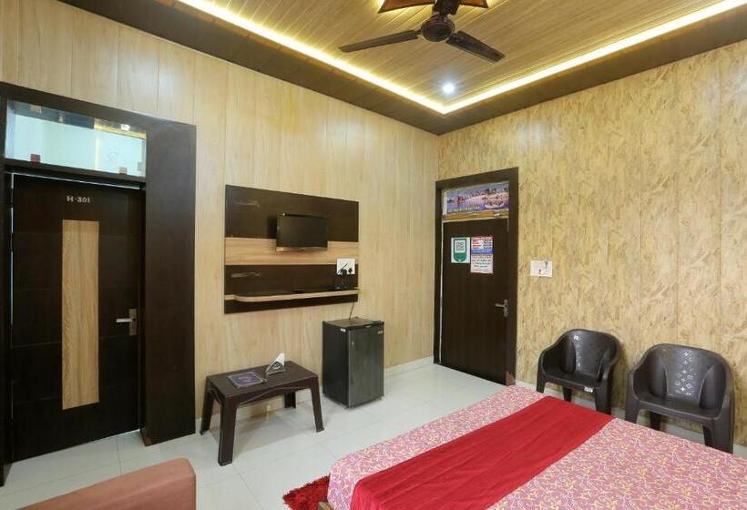 Номер Стандарт Вид на Сад, Bundeli Farm Resort & Banquet Orchha