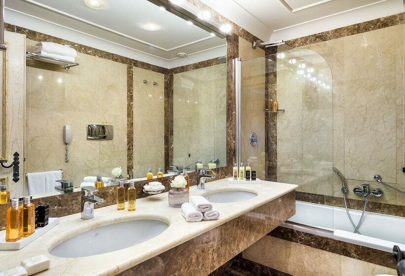 Трехместный Номер Deluxe Вид на Море, Atlantis Bay  Vretreats