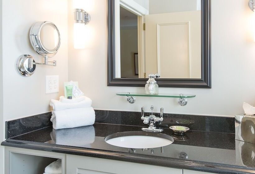 Junior Suite, French Quarter Inn