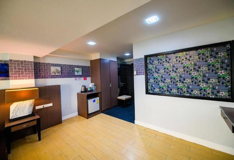 Suite, Scandia Beach
