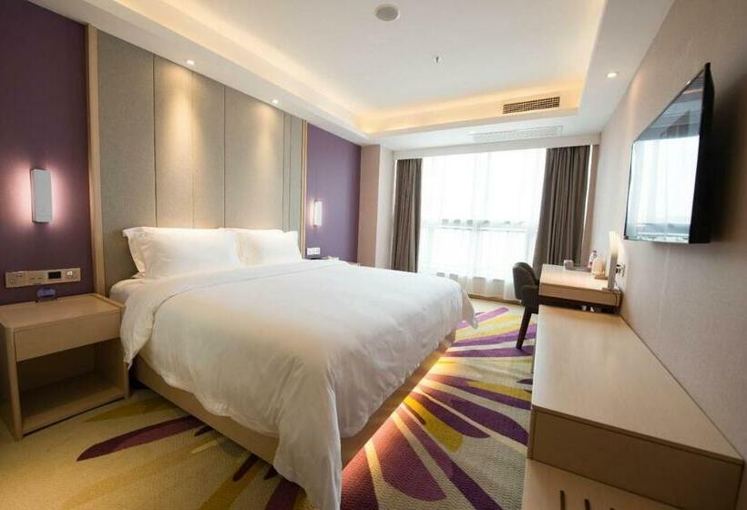 اتاق لوکس با تخت بزرگ, Lavande Hotel Luzhou Bbq New World